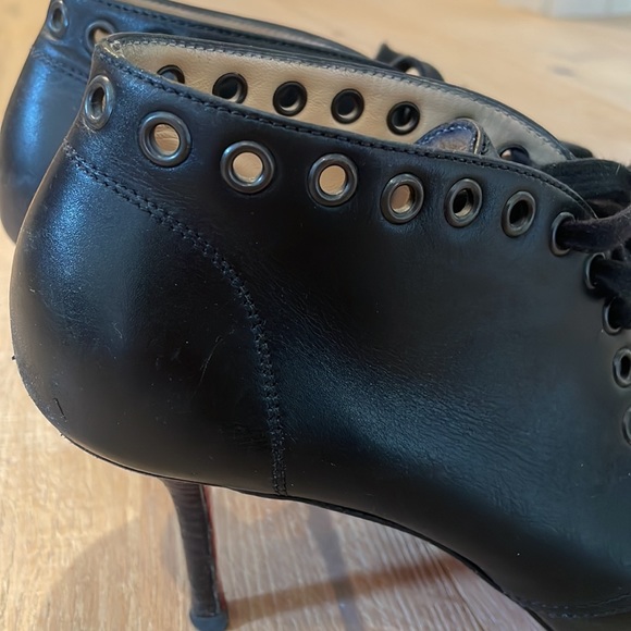 AUTHENTIC CHRISTIAN LOUBOUTIN BOOTIES - Picture 14 of 16